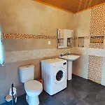 Casa Florestal - The Hobbit House Fatela