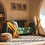 Casa Florestal - The Hobbit House Fatela