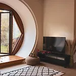 Casa Florestal - The Hobbit House Lodge