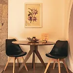 Casa Florestal - The Hobbit House Lodge