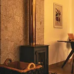 Lodge Casa Florestal - The Hobbit House Fatela
